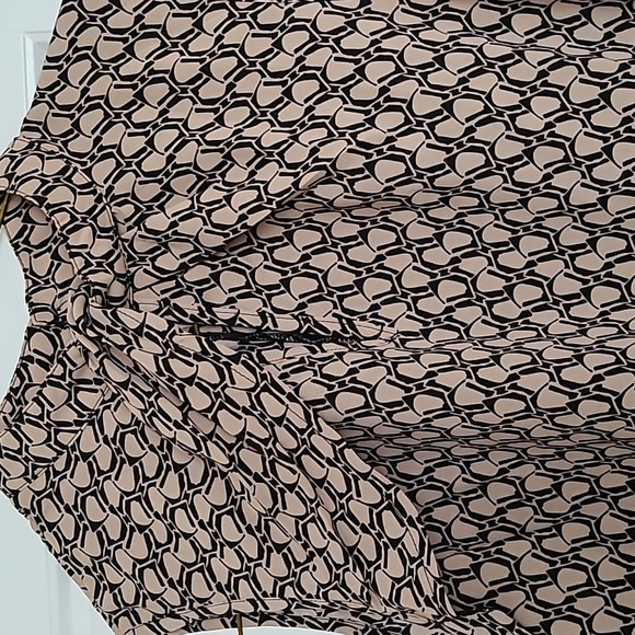 Sleeveless top - Picture 2 of 4